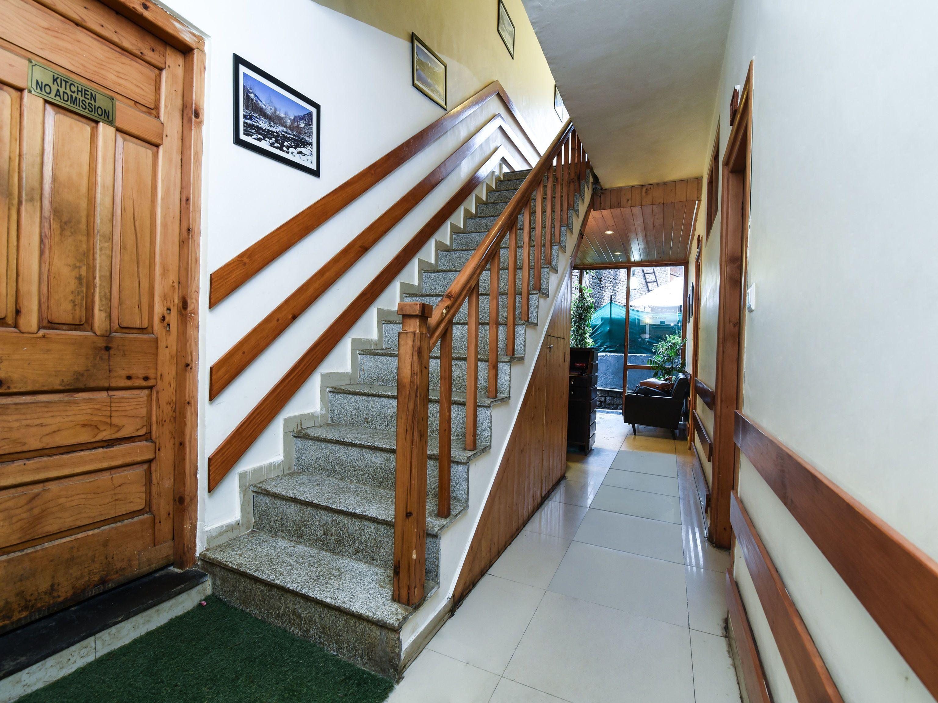 Oyo 13410 Hotel Sunflower - Manali (Himachal Pradesh), Manali